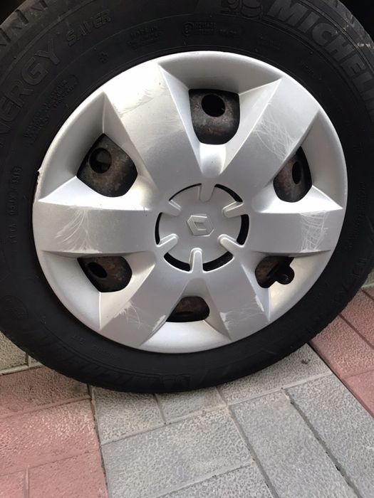 Комплект Renault kangoo r15 ковпак, колпак, колпаки.