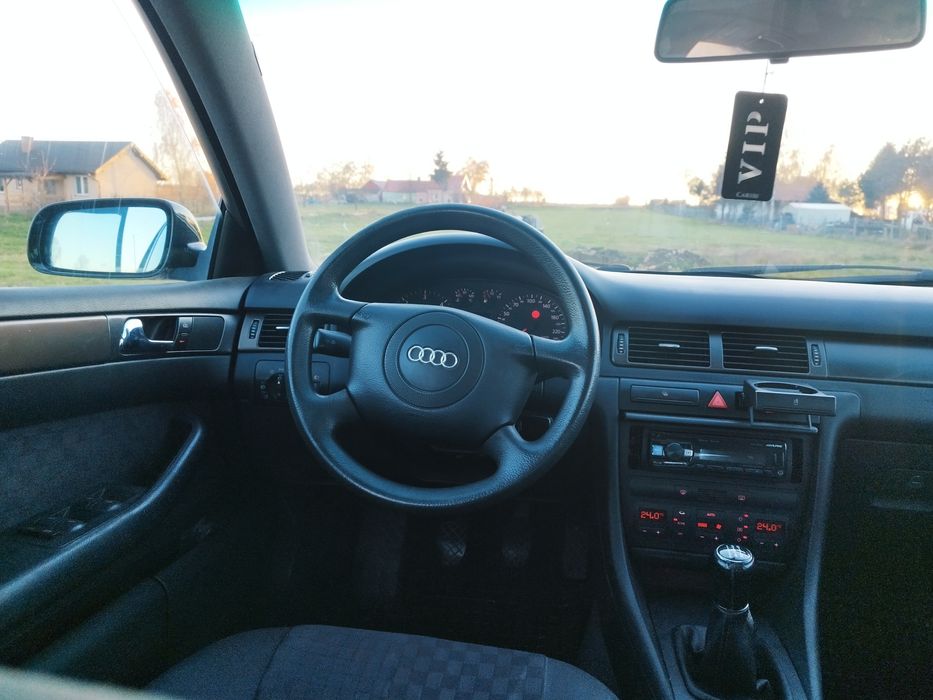 Audi A6 C5 1.9TDI 110KM Na pompie *Prywatna