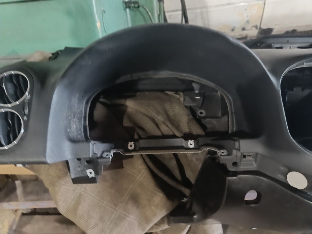 Торпедо панель airbag консоль Volkswagen Golf 6 2008-2014 Оригінал Б/В