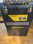 Skrzynka narzedziowa Stanley plus gratis