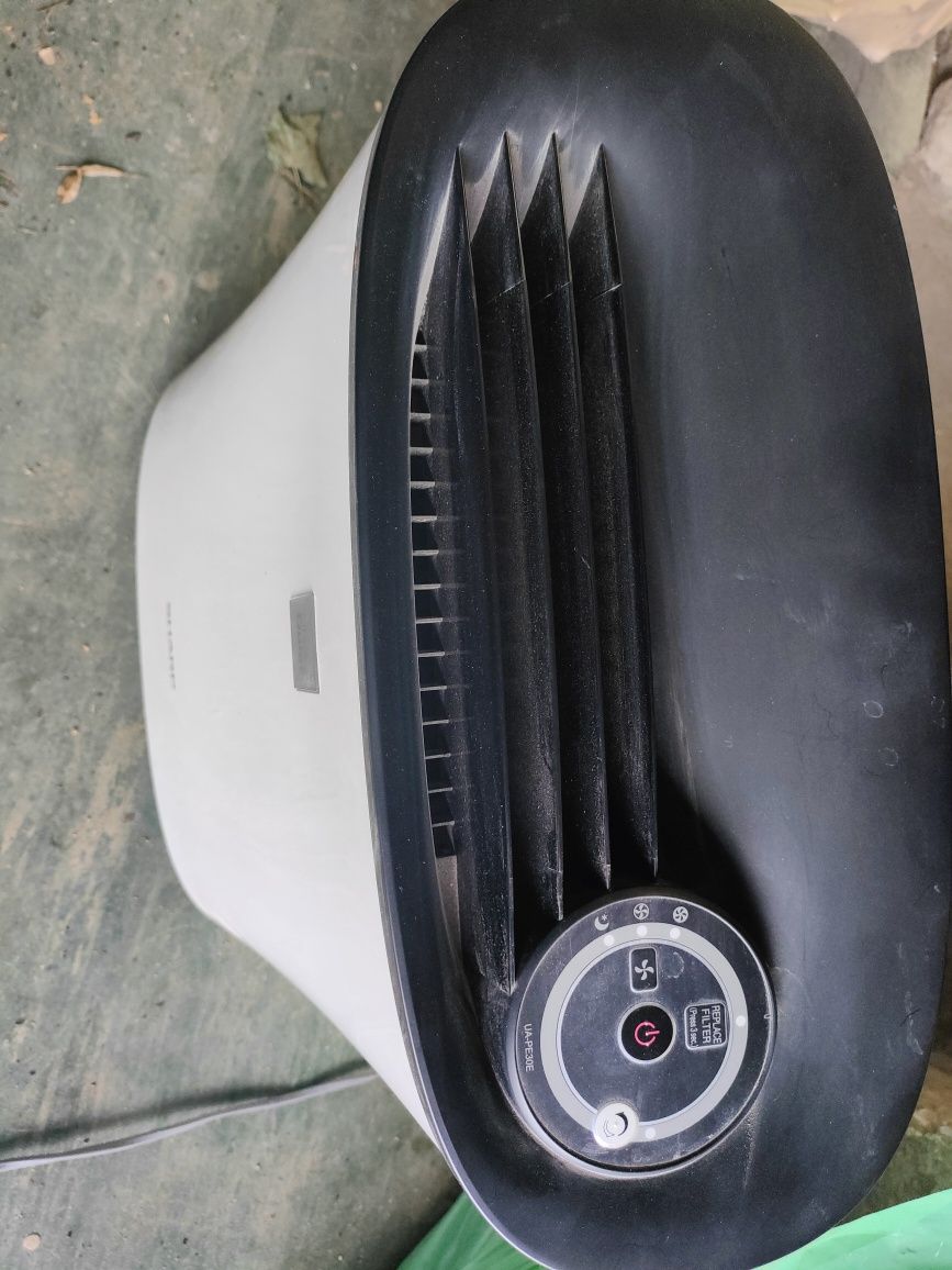 Oczyszczacz powietrza z filtrami Sharp