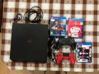 PS4 Pro 1TB + 3 jogos + 2 comandos