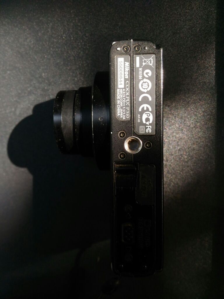 Цифровий фотоапарат цифровой фотоаппарат Nikon Coolpix P310 під ремонт