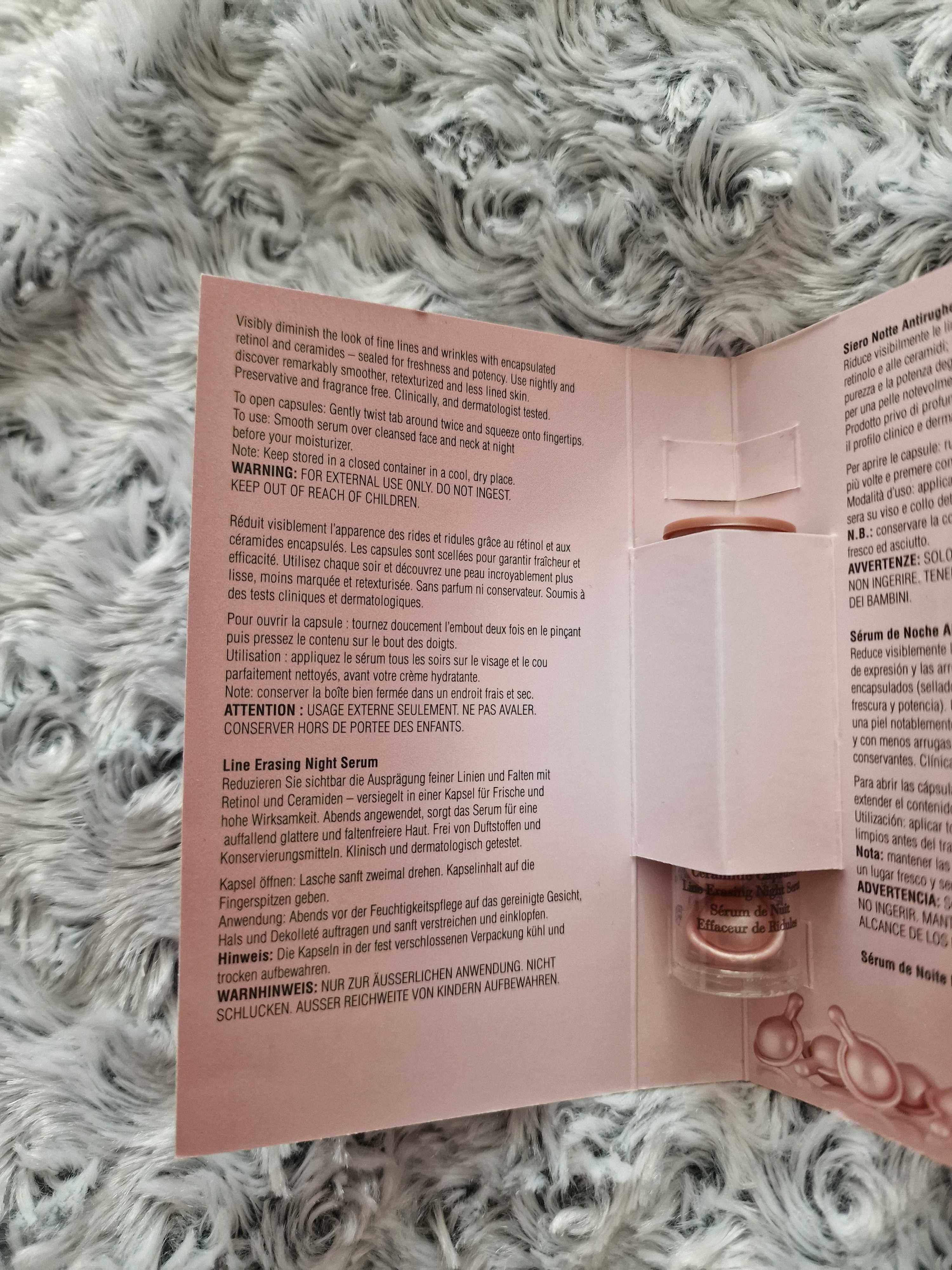 Serum w kapsułkach na noc Retinol Ceramide Capsules Elizabeth Arden