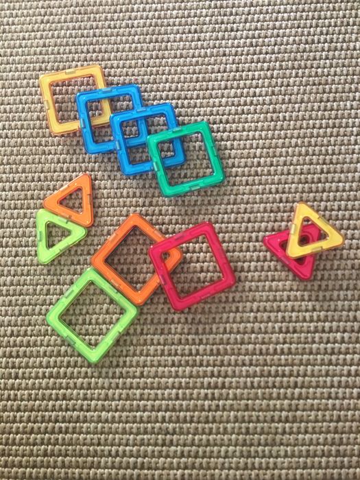 Triângulos e Quadrados magnéticos - Brinquedo