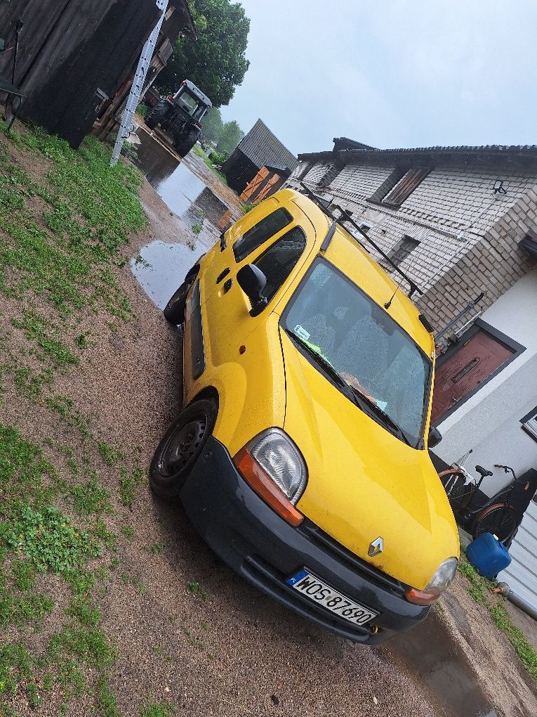 Renault Kangoo uszkodzone