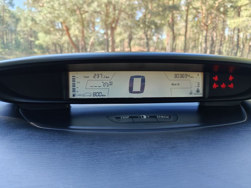Citroen C4 хетчбек 2004