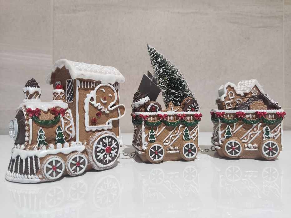 Pociąg Figurka LED Charmtrain Home & You NOWY