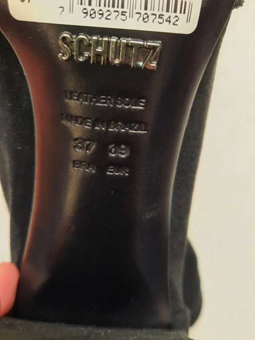 Botas em camurça preta SCHUTZ