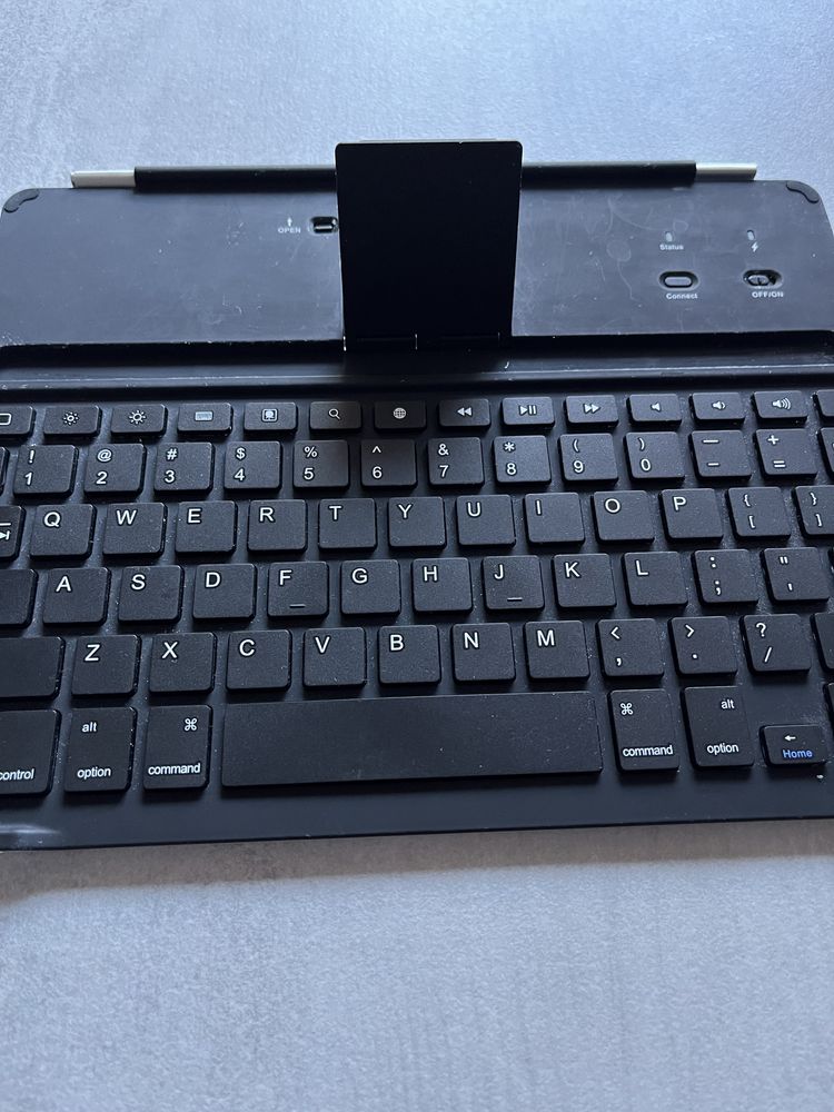 Klawiatura bluetooth do tabletu Forever