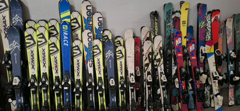 Pakiet nart juniorskich ,narty w hurcie