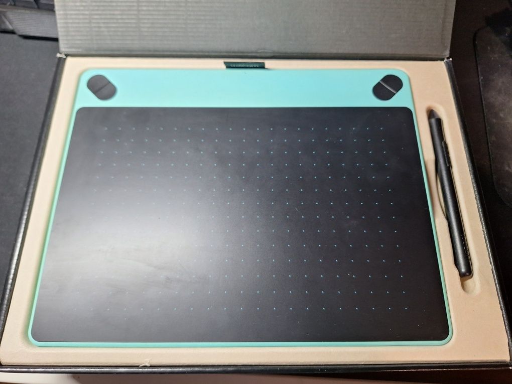 Tablet graficzny Wacom intuos art