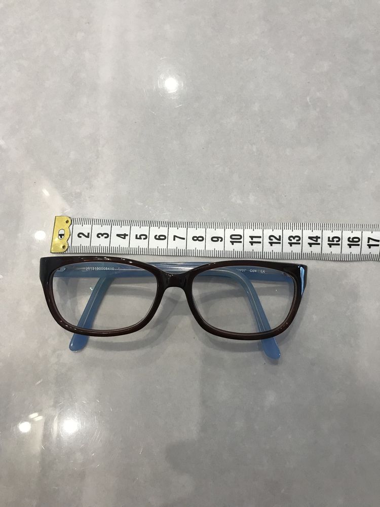 Oprawki do okularow korekcyjnych