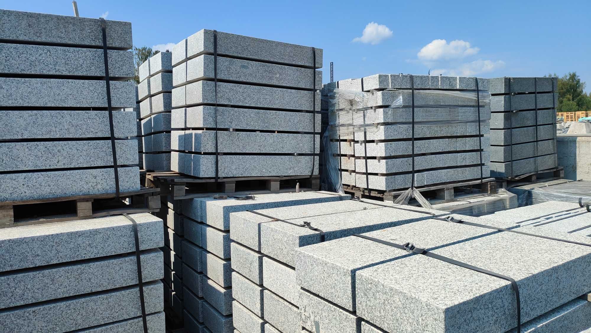 Stopień granitowy czarny granit schody stopnie schodowe kostka obrzeża