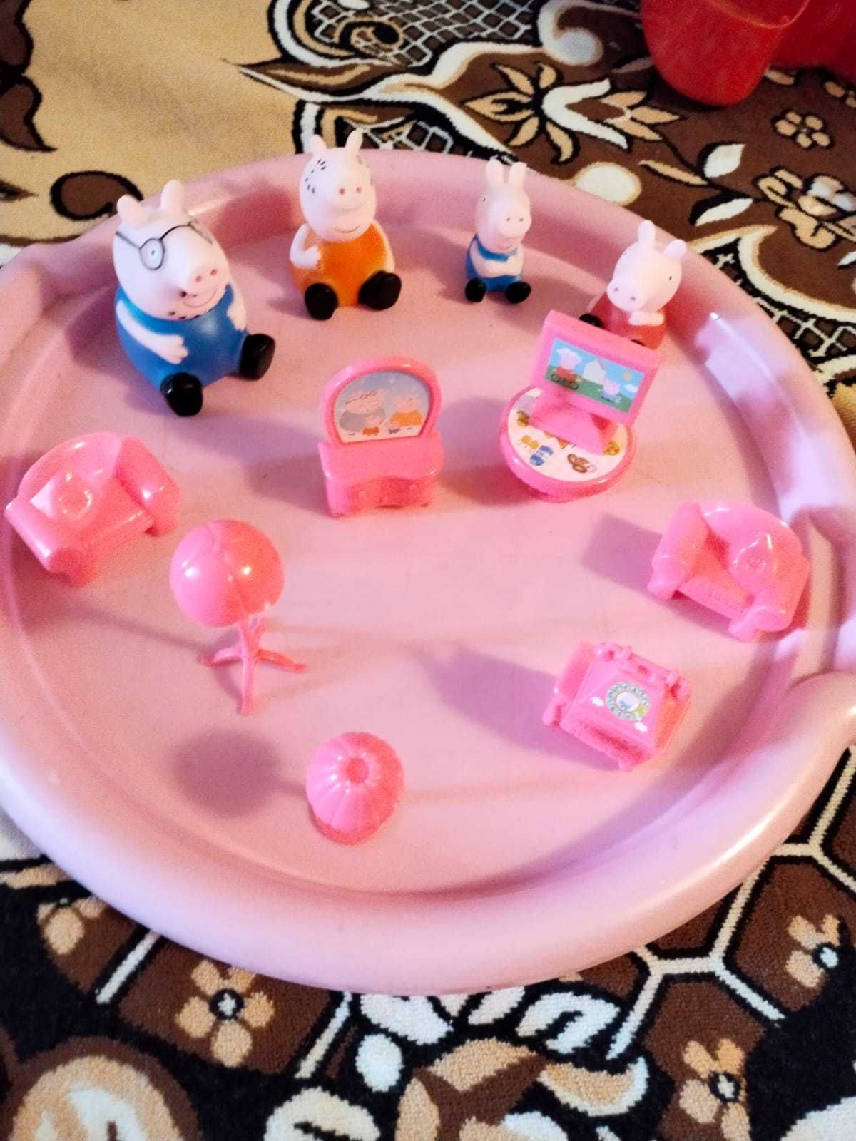 іграшки свинка пеппа Peppa Pig та її родина мебель телефон