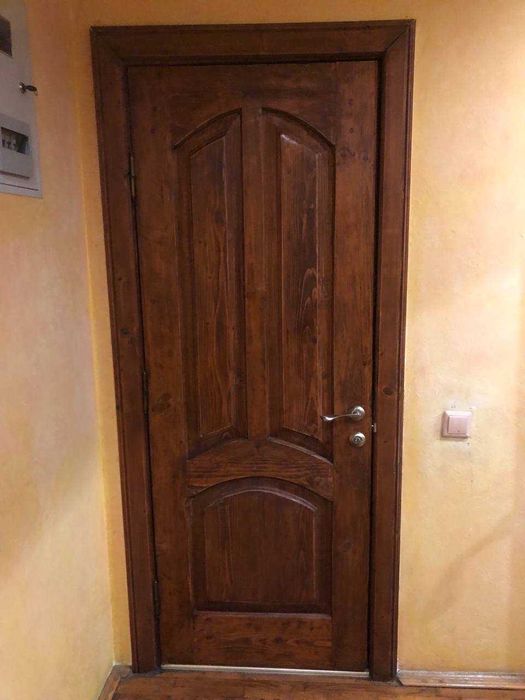 Пропоную дерев'яні міжкімнатні двері в чудовому стані!