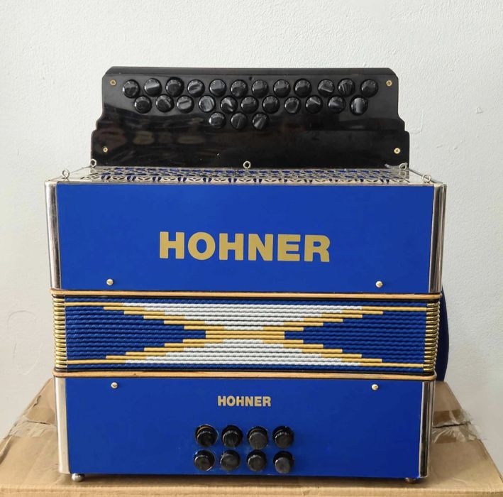 Concertina hohner em lá Sustenido