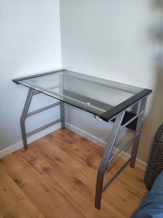 Szklane biurko 100x60x75