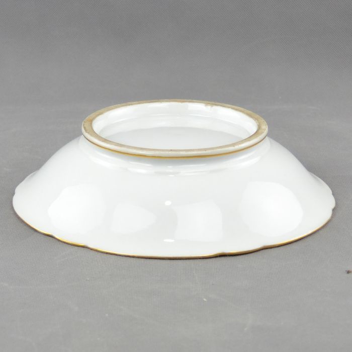 Taça em Porcelana Francesa “Vieux Paris” decorada com flores e dourado