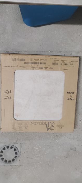 Vendo caixa azulejo pavimento