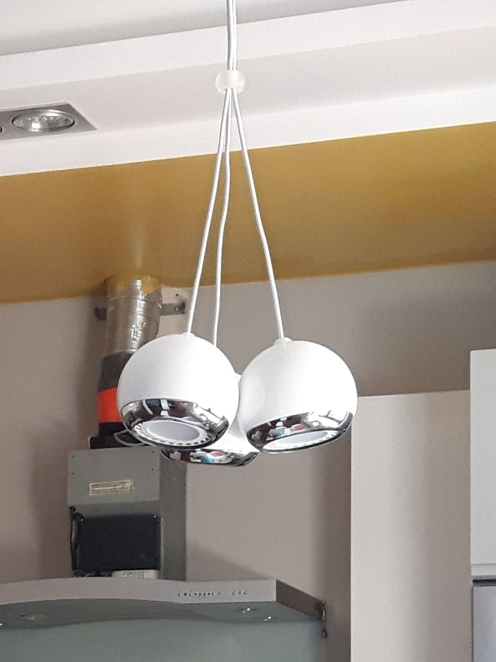 Lampa wisząca potrójna biała 3 kule kula italux sferio