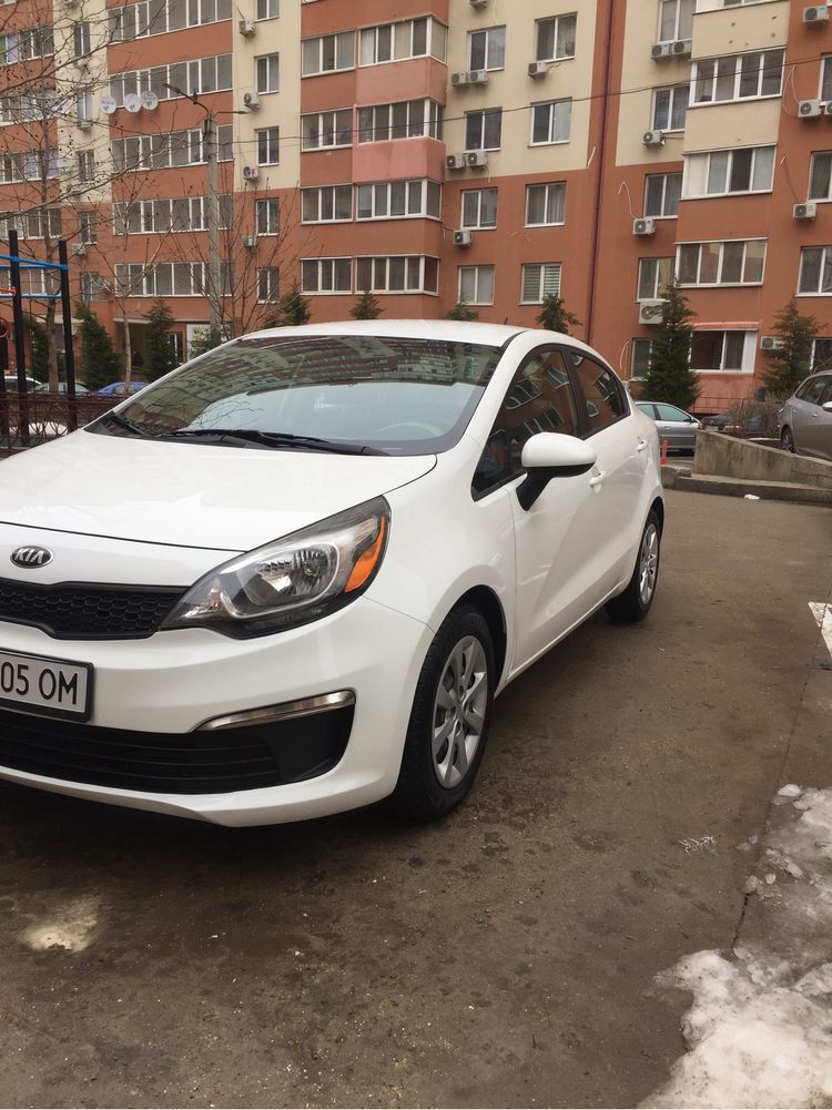 Прокат, аренда авто на любой срок Kia Rio 2016 авт