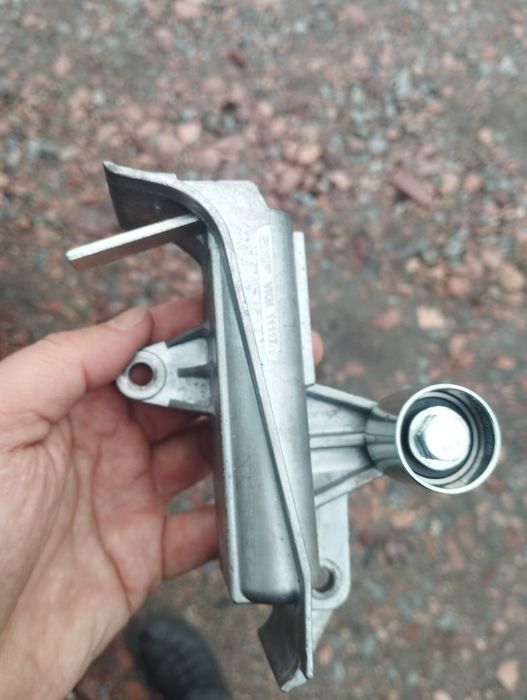 VW b5 Passat SKF VKM 11117 Ролик ремня ГРМ с гидронатяжителем