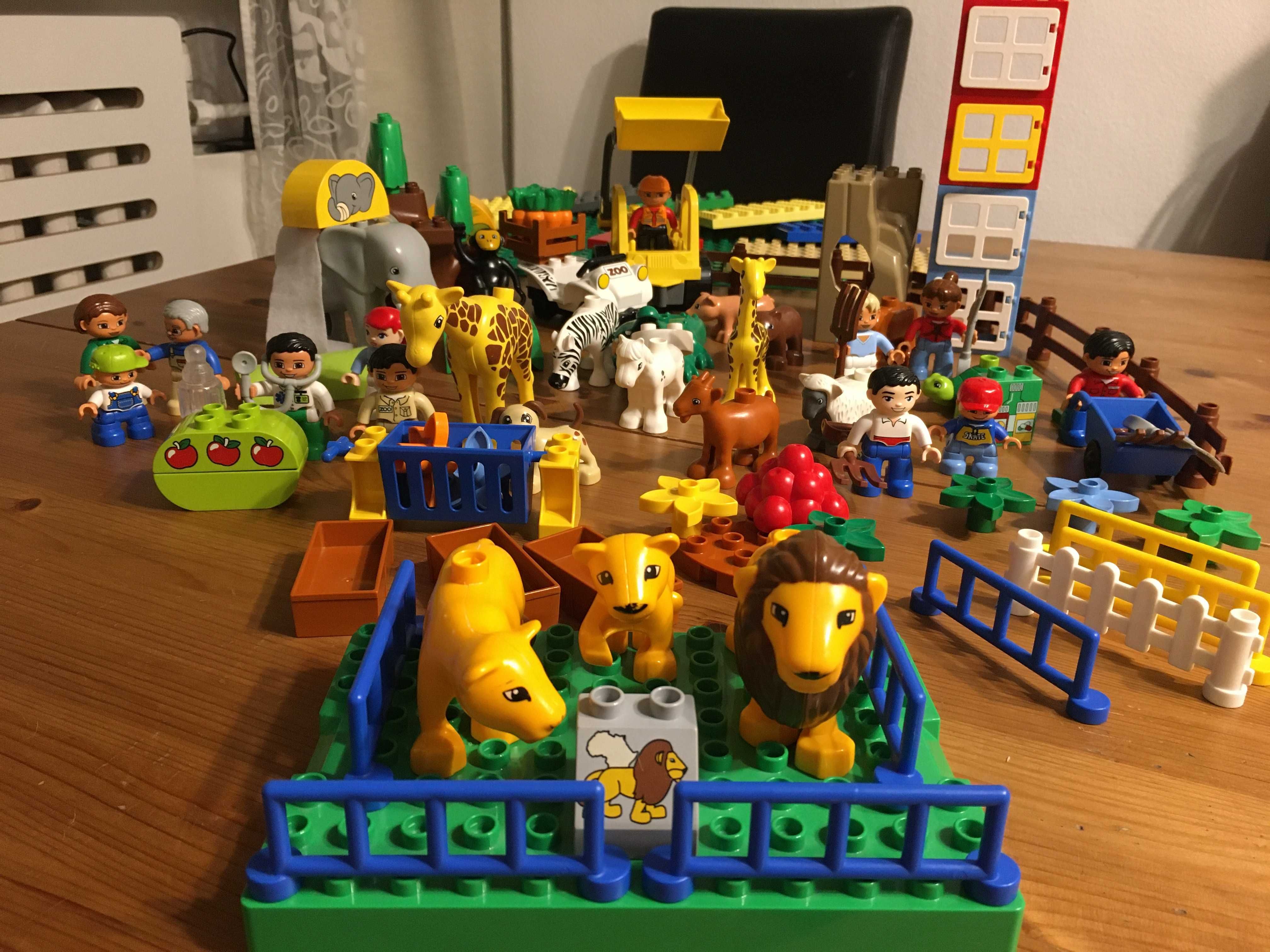 Lego Duplo mega zestaw - szpital Zoo, koparka + duża płyta
