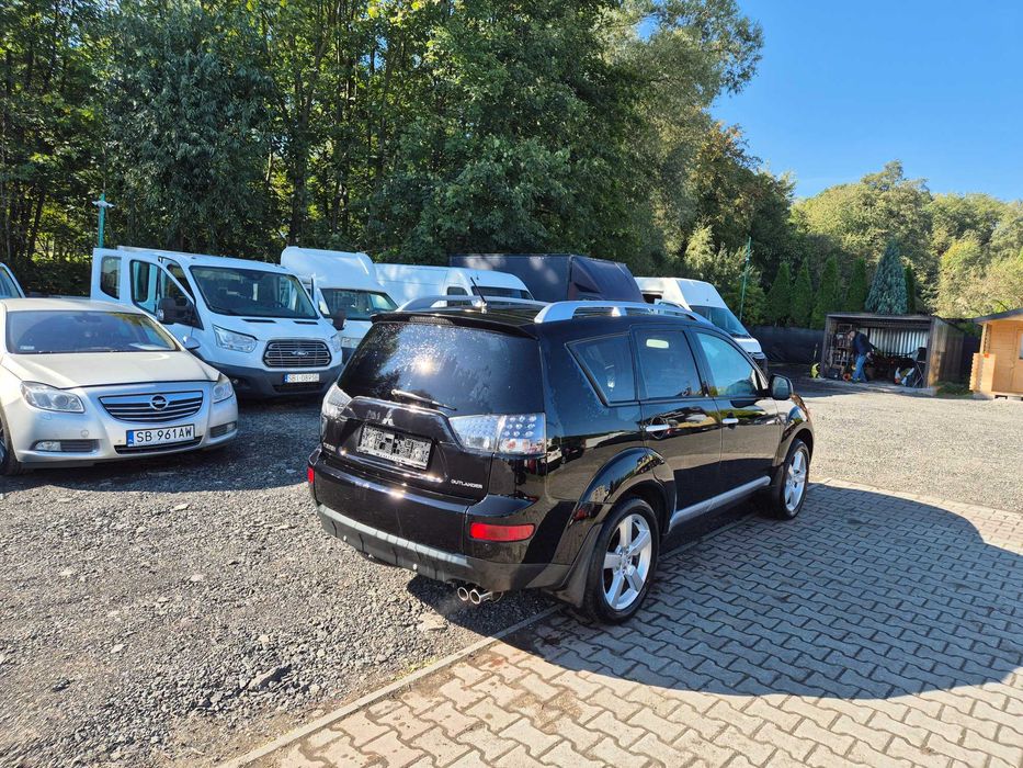 Mitsubishi Outlander 4x4 *2,2d 156KM * 183 tys km*7 osób * 6 biegów*
