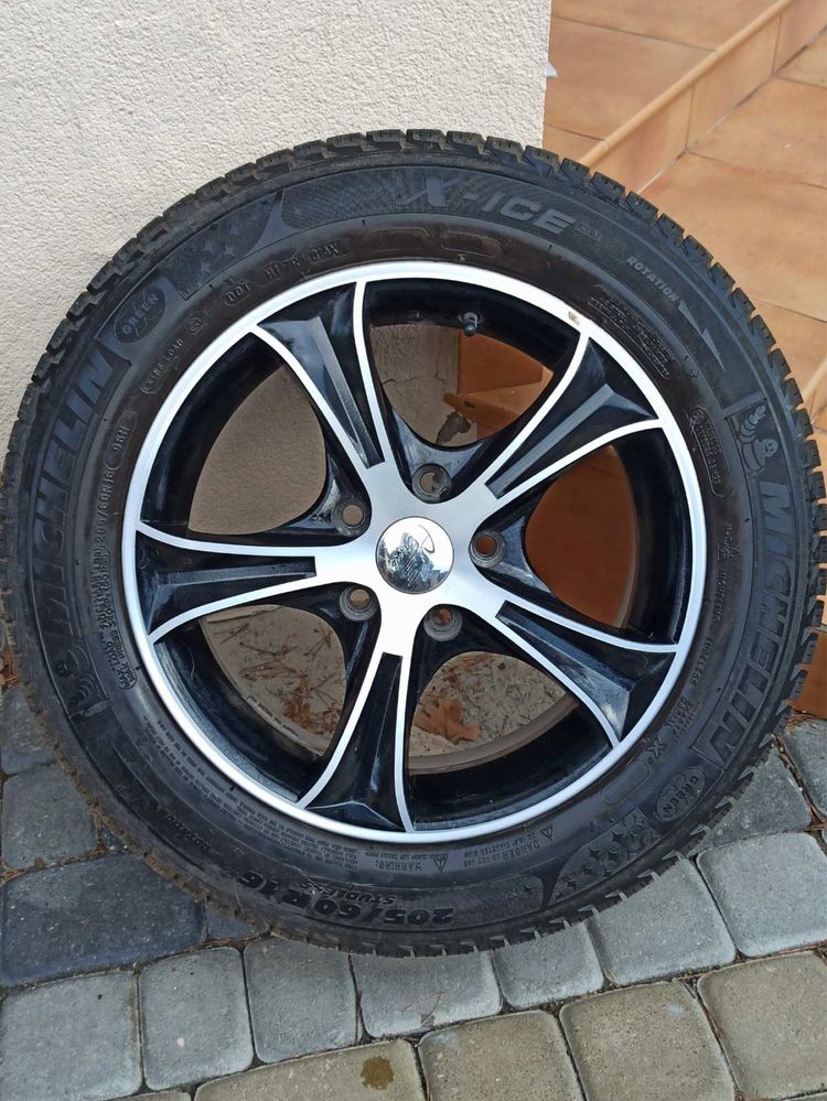 Резина з дисками Michelin 205/60 R16