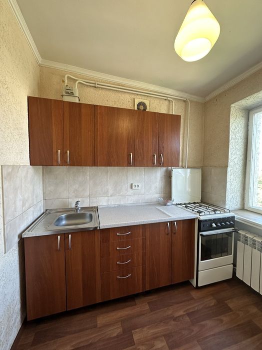 Здається 1 кімнатна квартира, р-н Осташівка