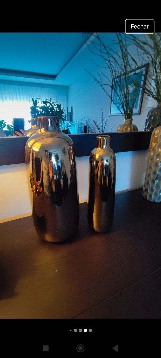 Conjunto lindíssimo de duas jarras
