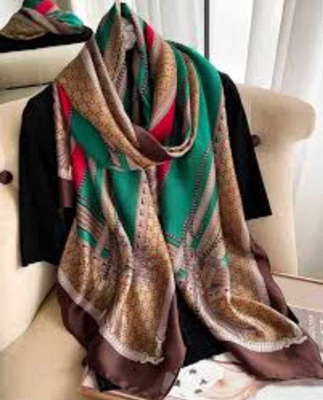 Шёлковое парео шарф шаль в стиле Gucci