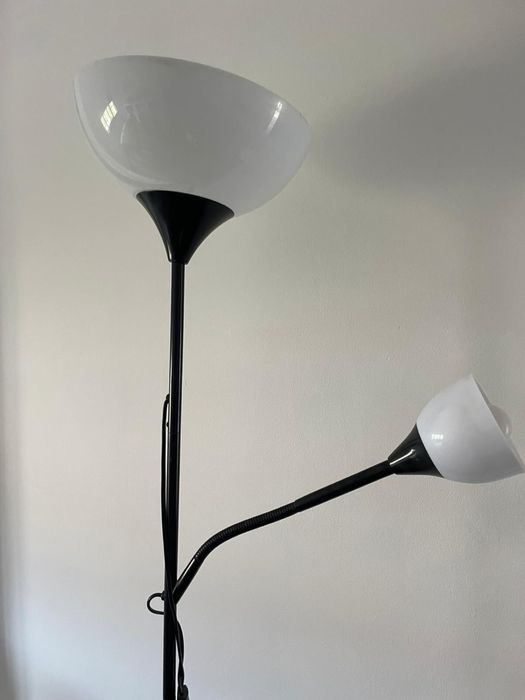 Candeeiro de pé Ikea