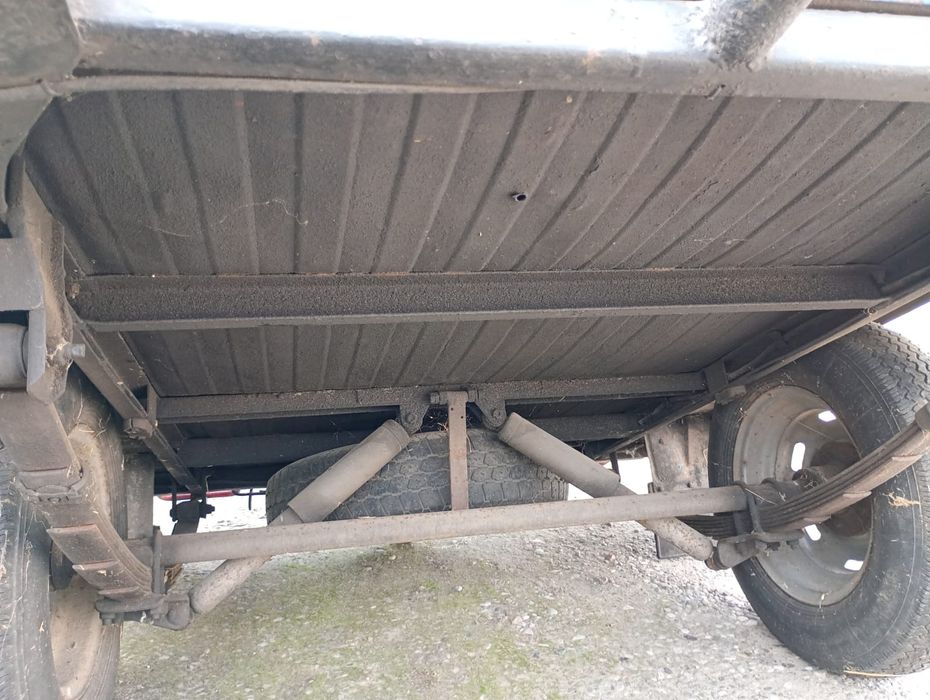 Przyczepka samochodowa