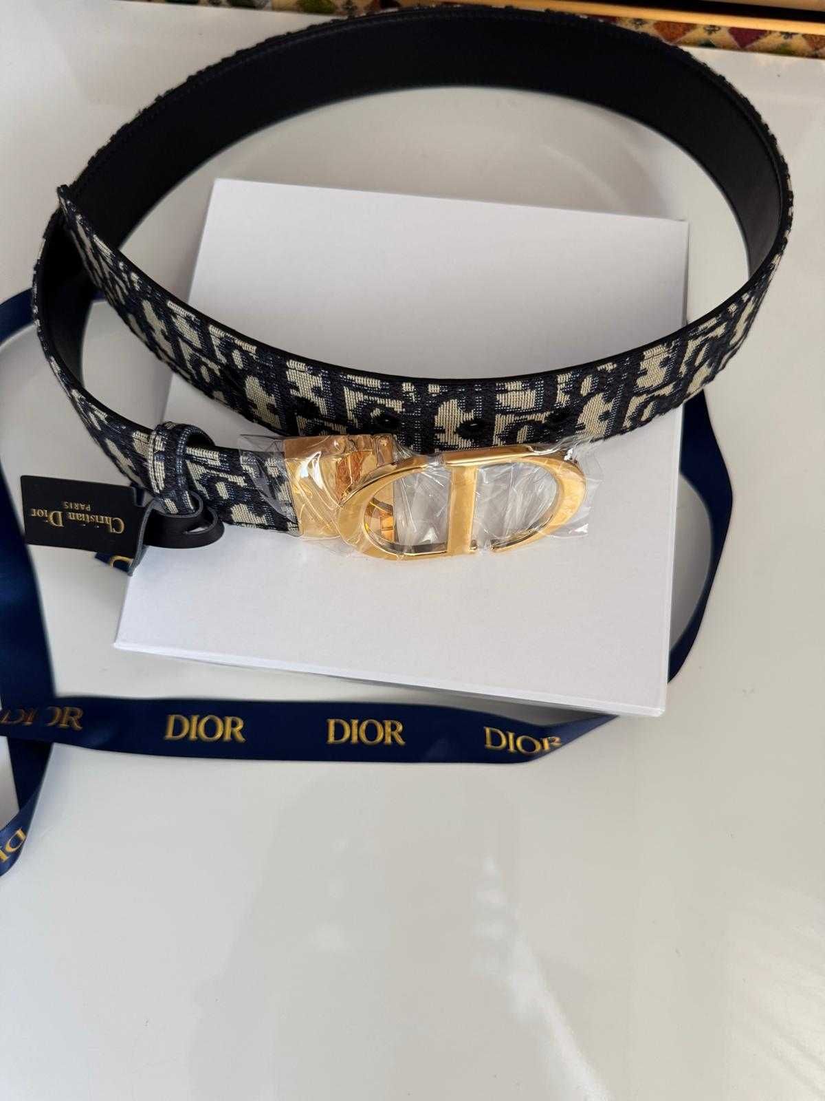 Pas Dior monogram  Montaigne Basic Canvas