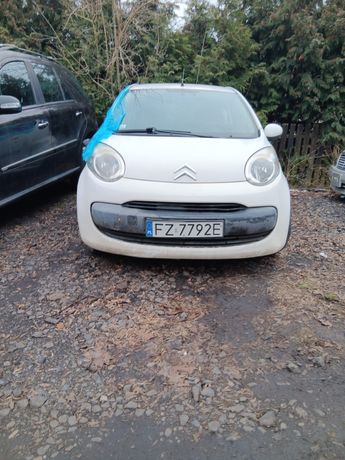 Citroen C1 uszkodzony blacharsko