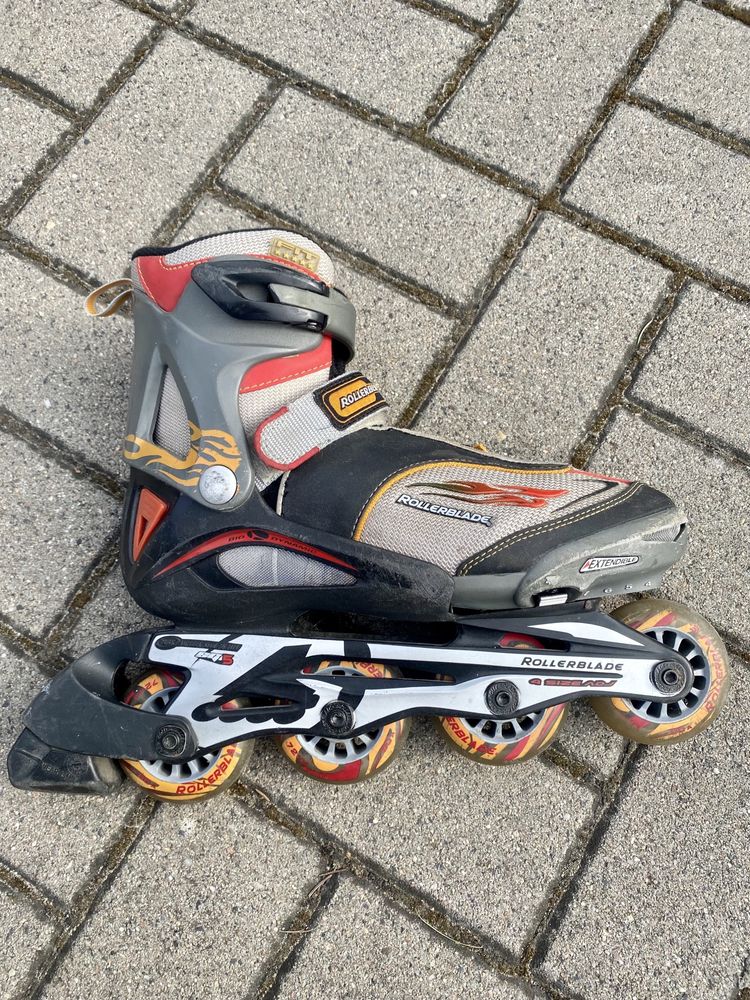 Rolki Rollerblade rozmiar 36-40 + ochraniacze