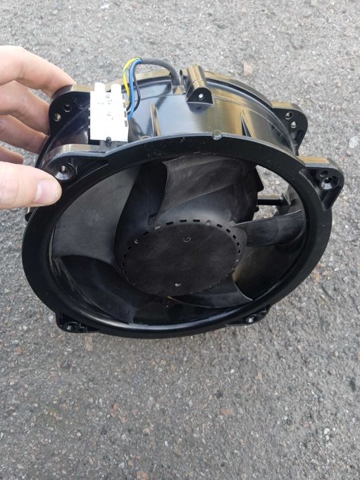 Вентилятор Ebmpapst W2E208-BA20-01 230В 50Гц 67Вт 815м3/год