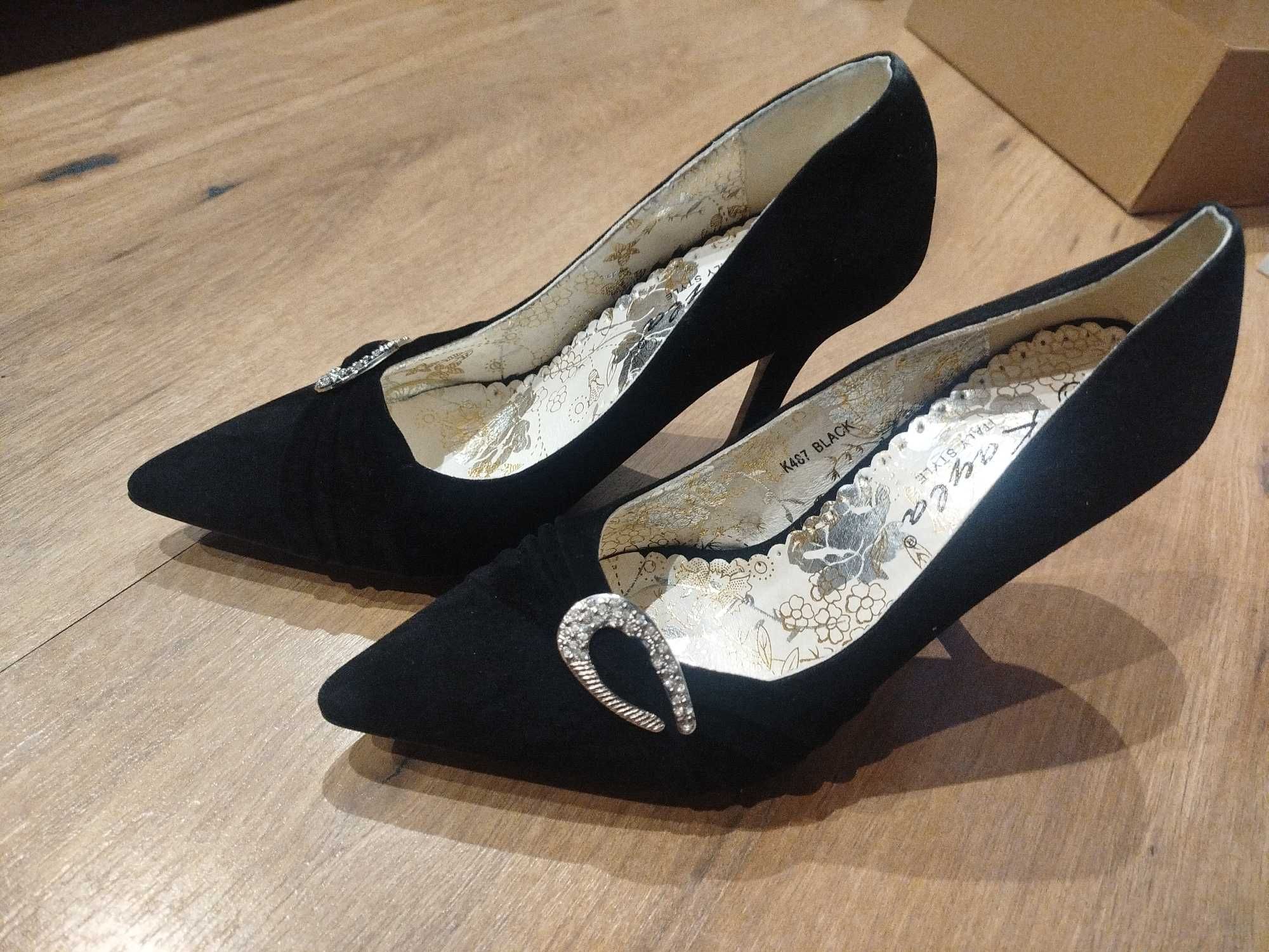 Buty szpilki nowe czarne rozmiar 38
