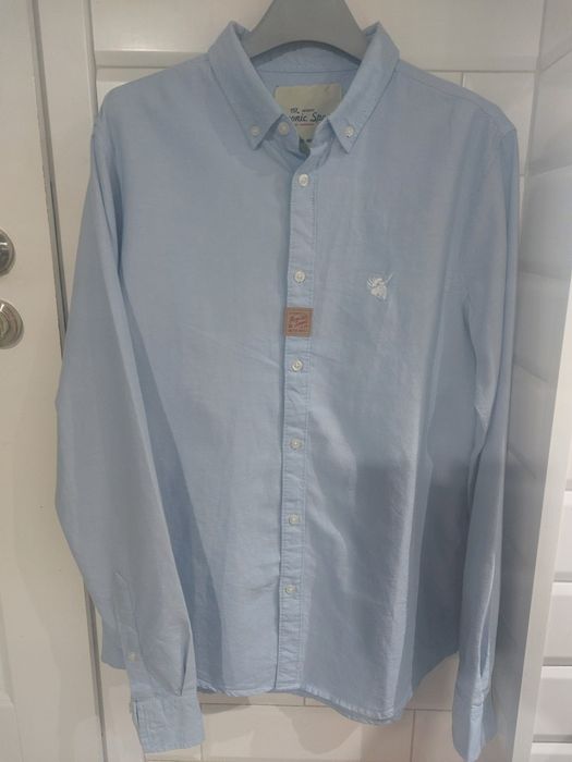 Błękitna koszula