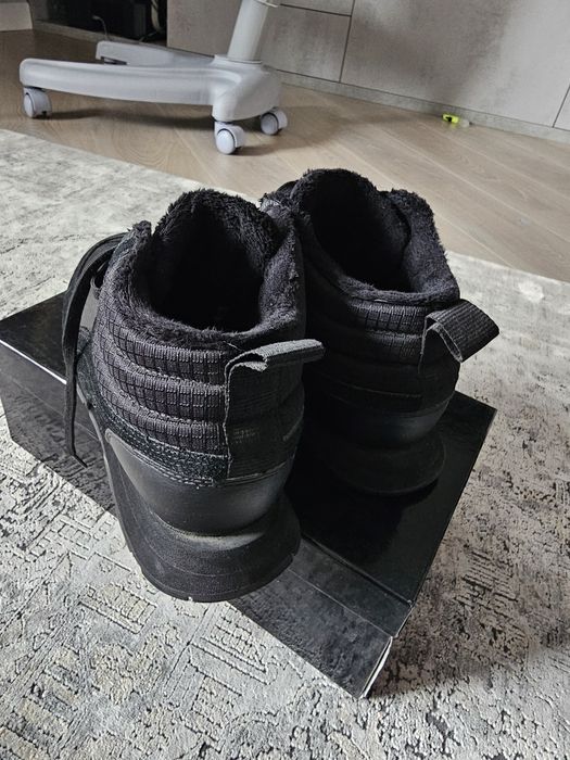 Продам чоловічі черевики Puma