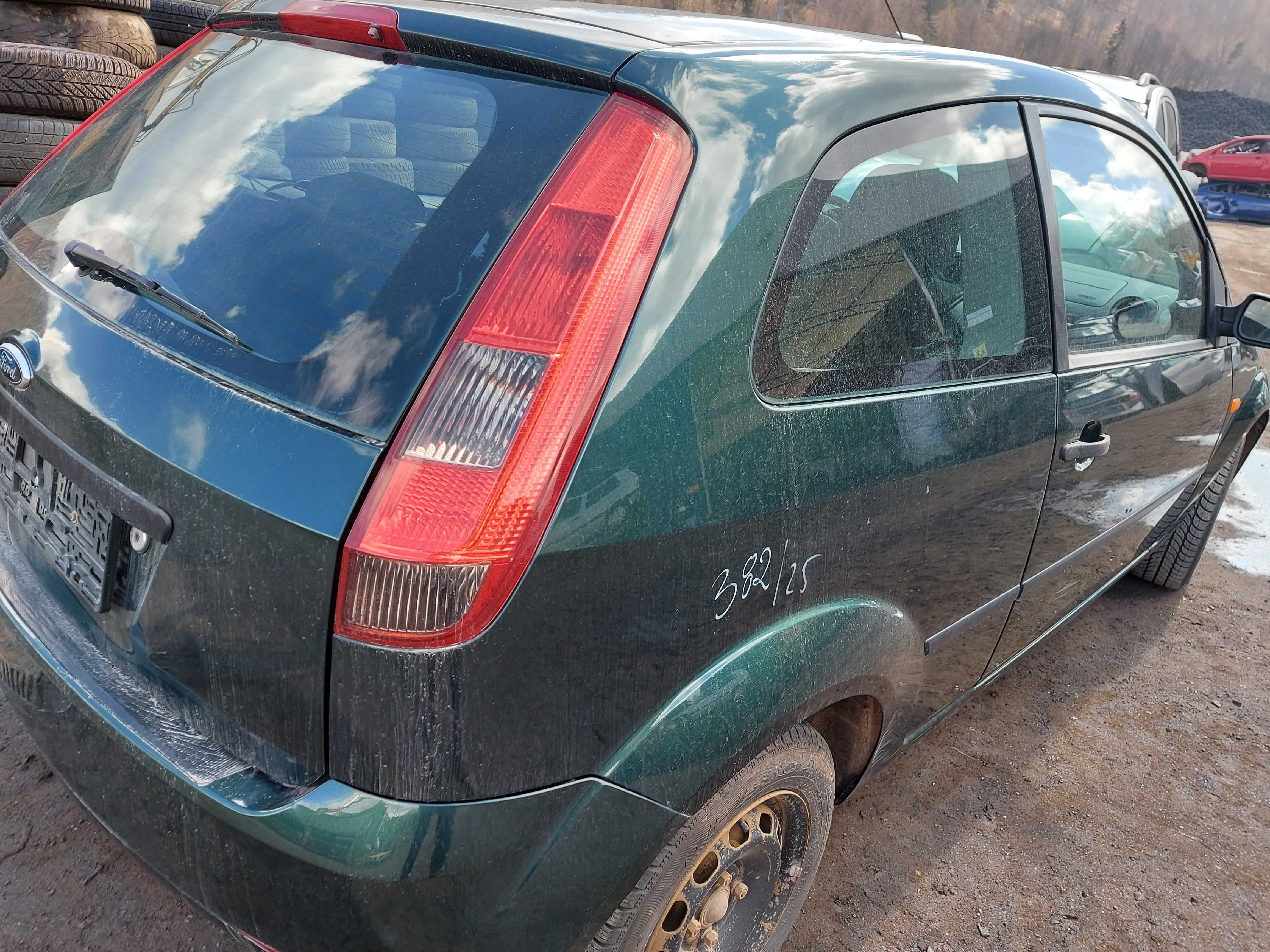 Ford Fiesta MK5 R3 zderzak przedni FV transport/dostawa
