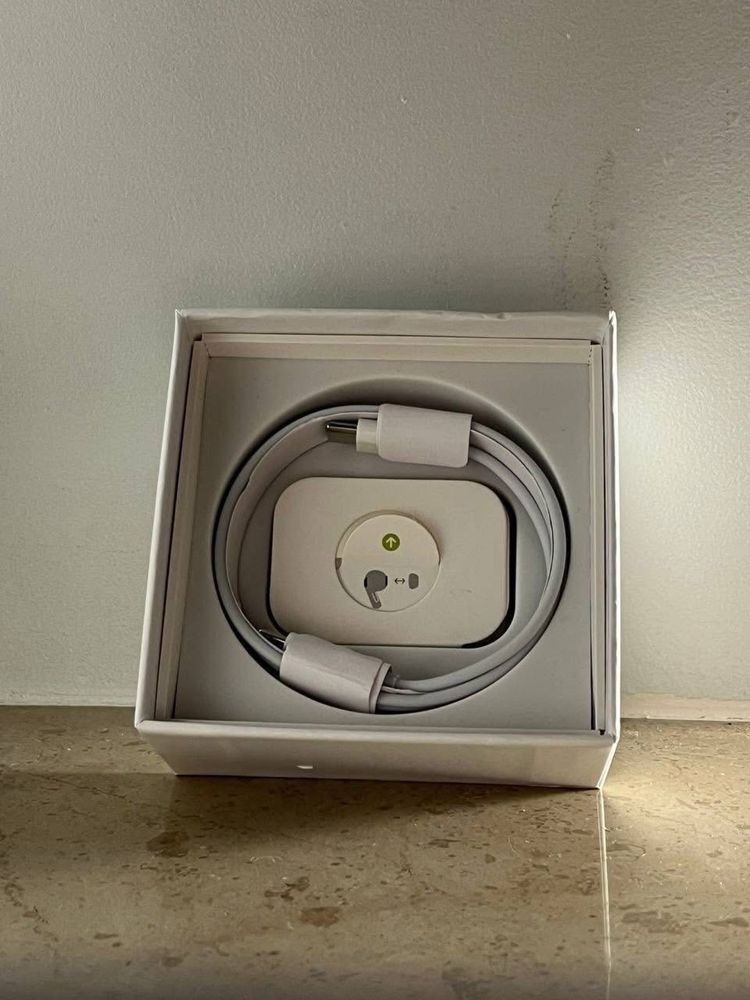 AirPods Pro Apple