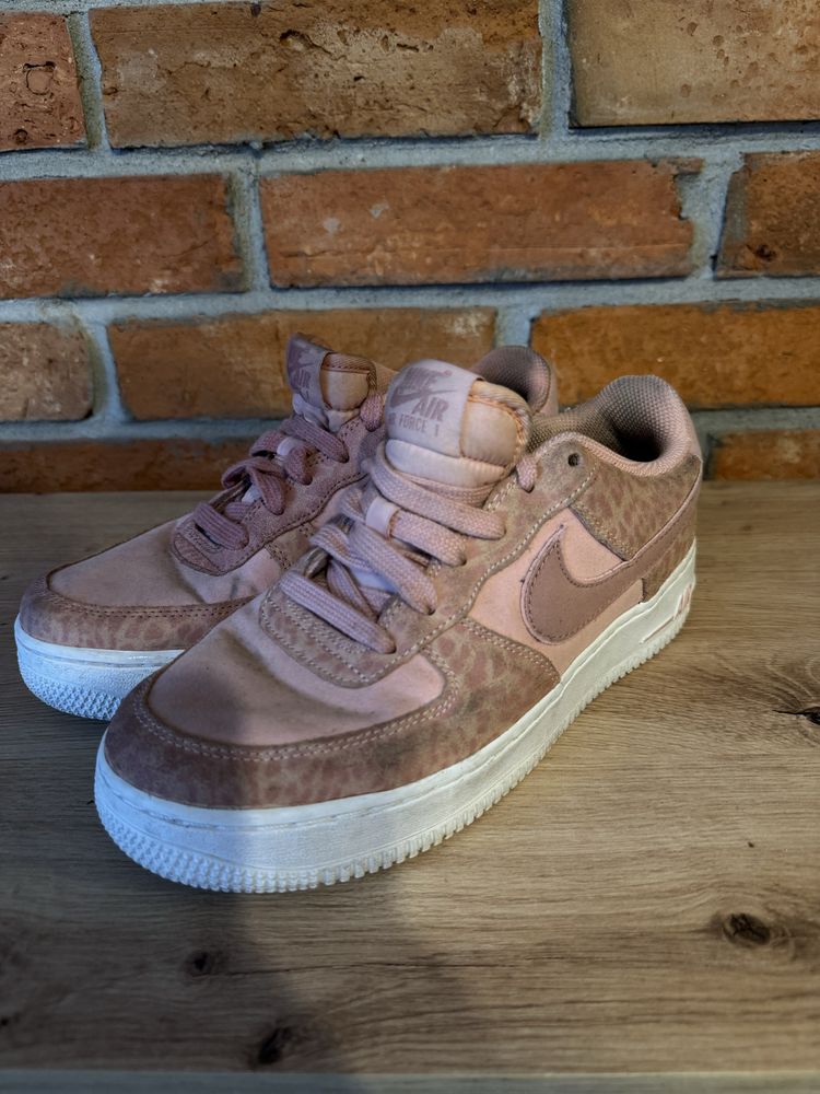 Buty Nike Air Force 1 LV8 GG 38,5 24 cm