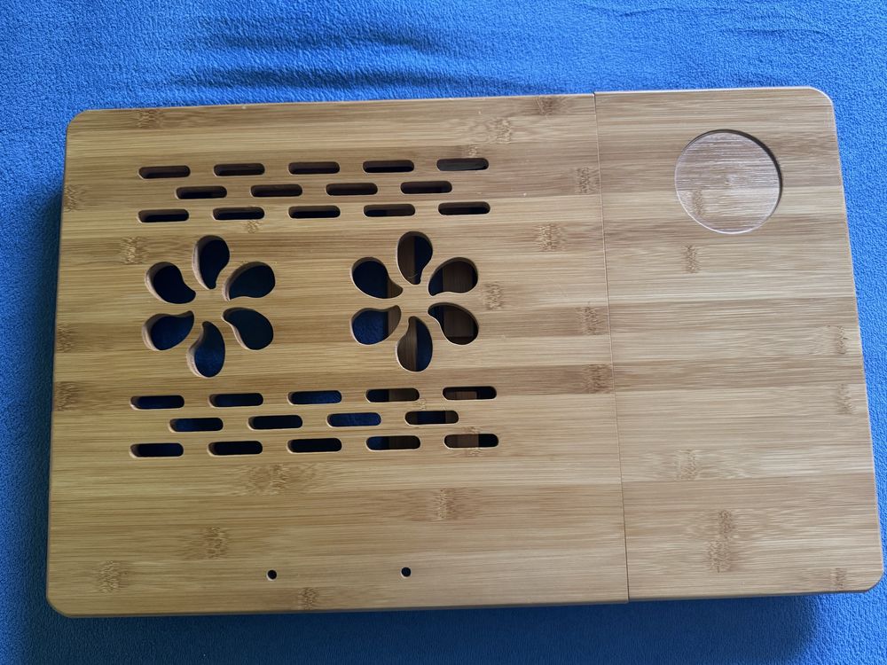 Stolik bambusowy pod laptopa