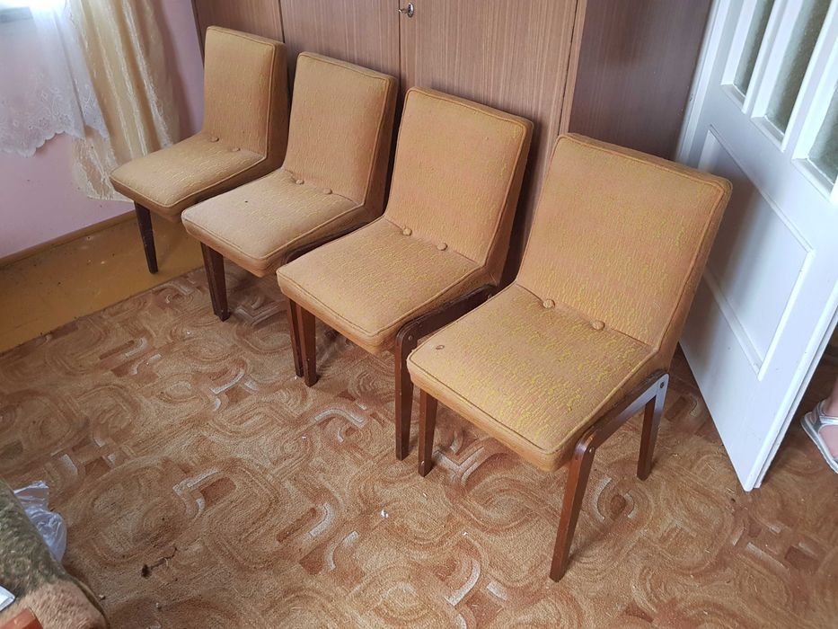 Komplet krzeseł AGA PRL 4szt,  Krzesło AGA