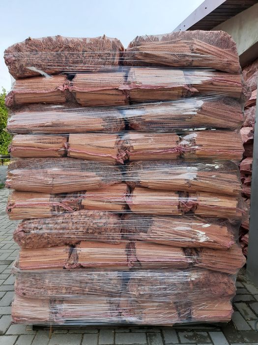Drewno rozpałkowe,rozpałka,podpałka,drzewo,opał,węgiel,brykiet,pellet