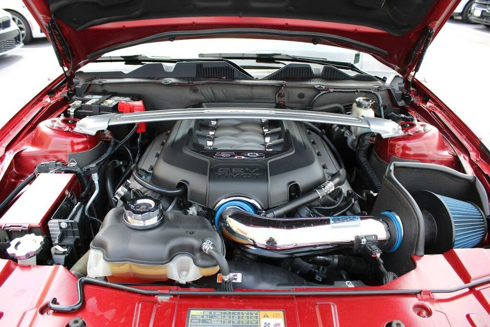 Ford Mustang GT Premium      2014