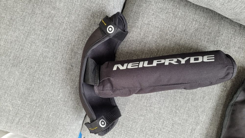Pasy transportowe i ochraniacz na bom I maszt  windsurfing Neilpryde